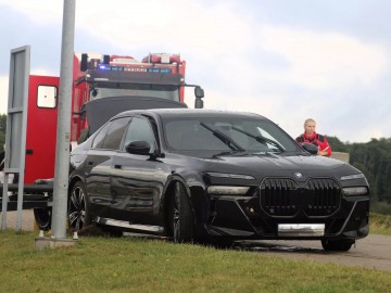 BMW w wodzie